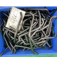 Manguera de combustible resistente al aceite de caucho trenzado SAE J30R9 de diverso tamaño personalizado FKM ECO para generador
    <!--放弃</div>-->